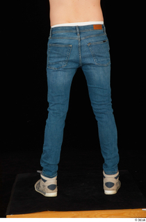  Stanley Johnson casual dressed jeans leg lower body sneakers 0005.jpg